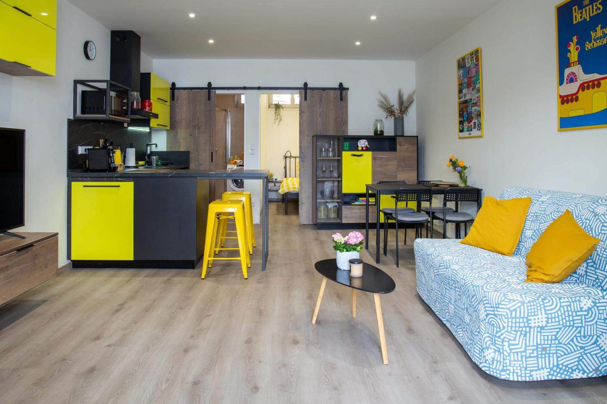 Apartman Yellow Submarine Se Slunnou Terasou Kutna Hora Exterior photo